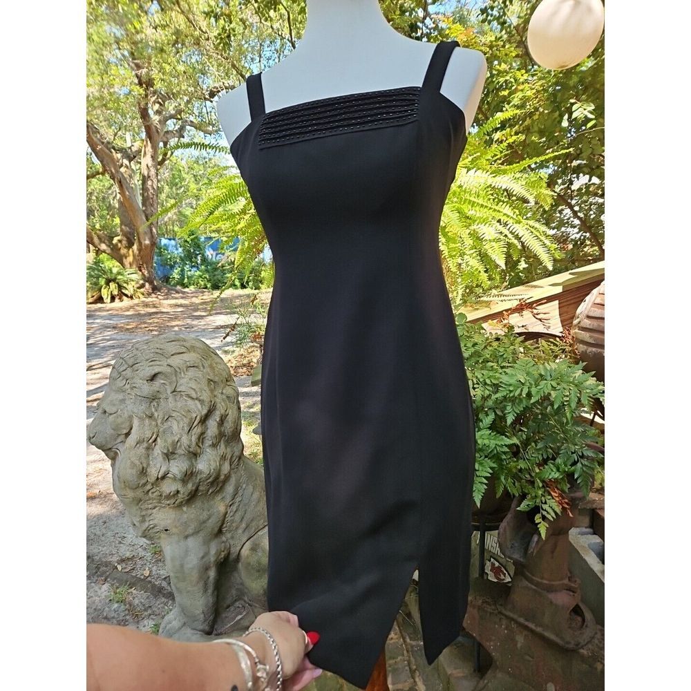 J.R. Nites by Caliendo BLACK BEADED Cocktail Dress Front Slit LBD Lined Sz 4 - Picture 4 of 10